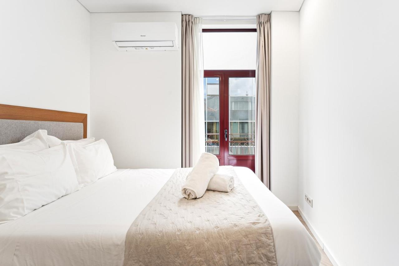 Alma Invicta Almada - Ferienwohnung Porto