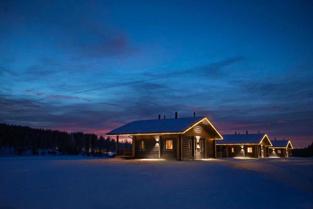 Sonka Resort Lakeside Villa with Private Sauna & Hot Tub - B&B Rovaniemi