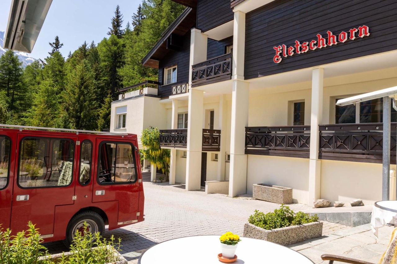 Waldhotel Fletschhorn Private Whole Hotel in Saas-Fee 360 Alpine Views & Sauna - Chambres d'hôtes Saas-Fee
