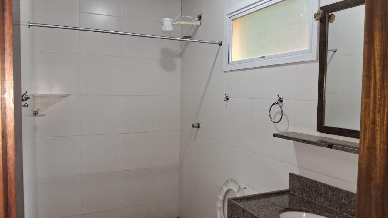 Casa Guacuri - Casa de temporada e eventos - apartamentos com suítes - Piscinas e Amplo Estacionamento - Ferienwohnung Itupeva