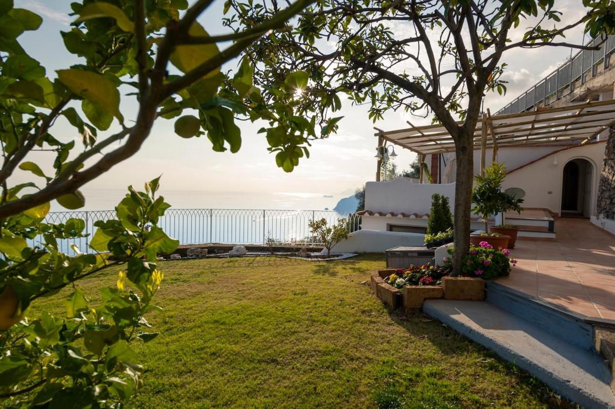 Villa Domus Augusto - Chambres d'hôtes Conca dei Marini