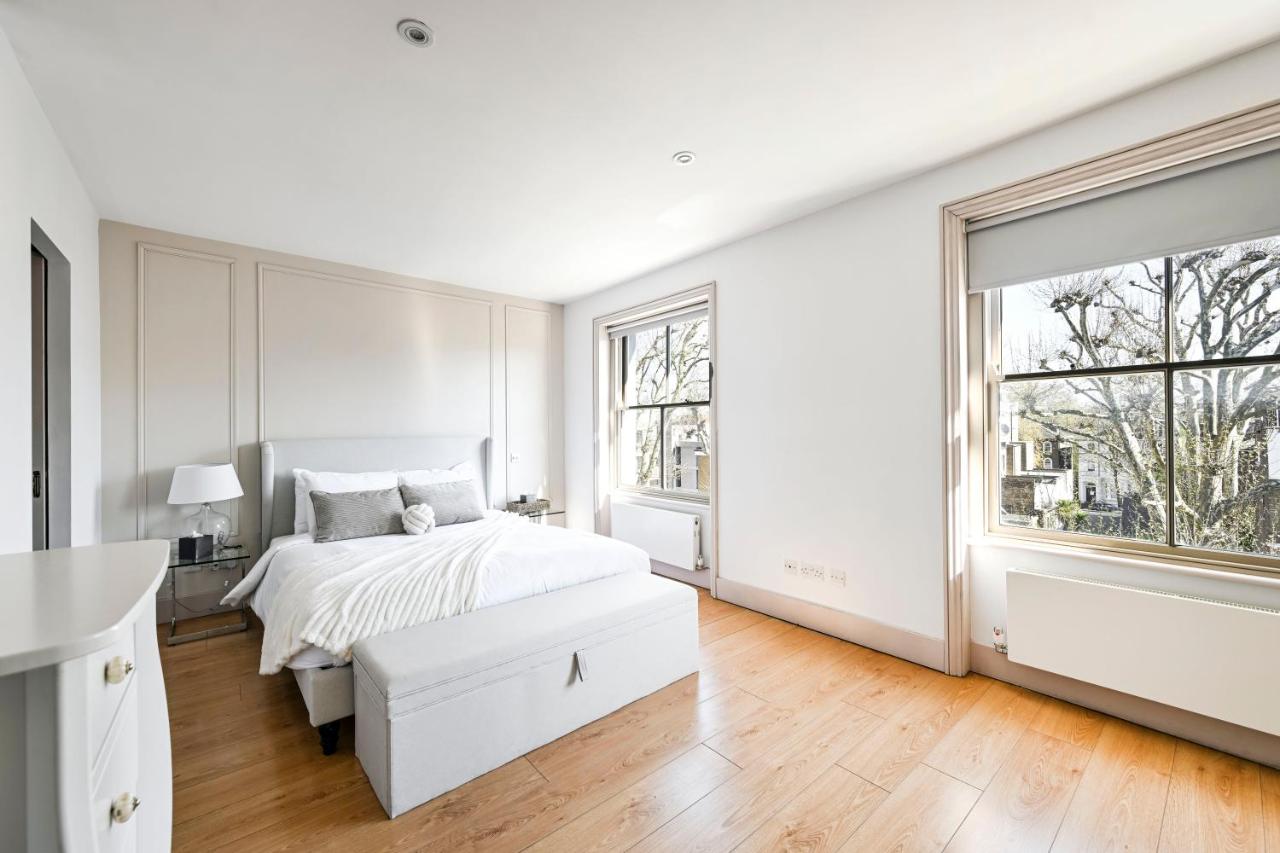 Stylish 2Bed 2Bath by Notting Hill, Portobello, Tube - Bed and Breakfast Londen