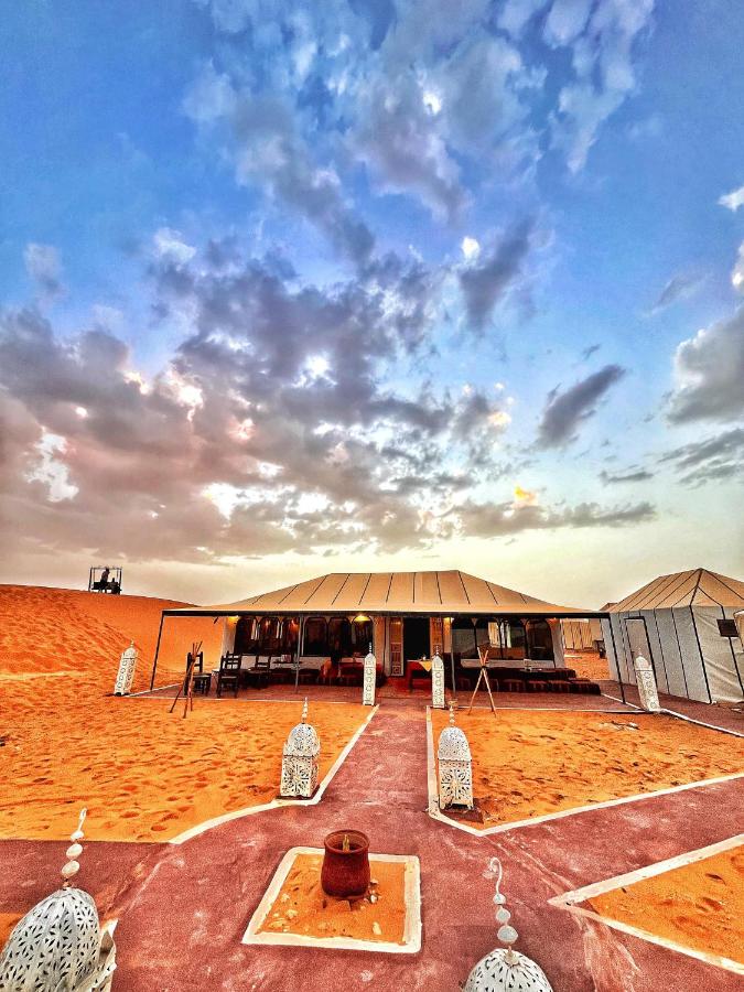 Merzouga Infinity Dunes Camp - Bed and Breakfast Merzouga