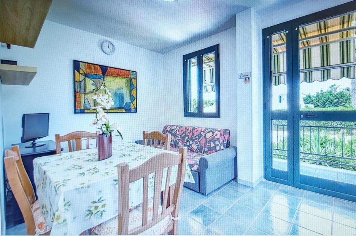 Villa Francesca for seaside vacations - B&B Specchiolla