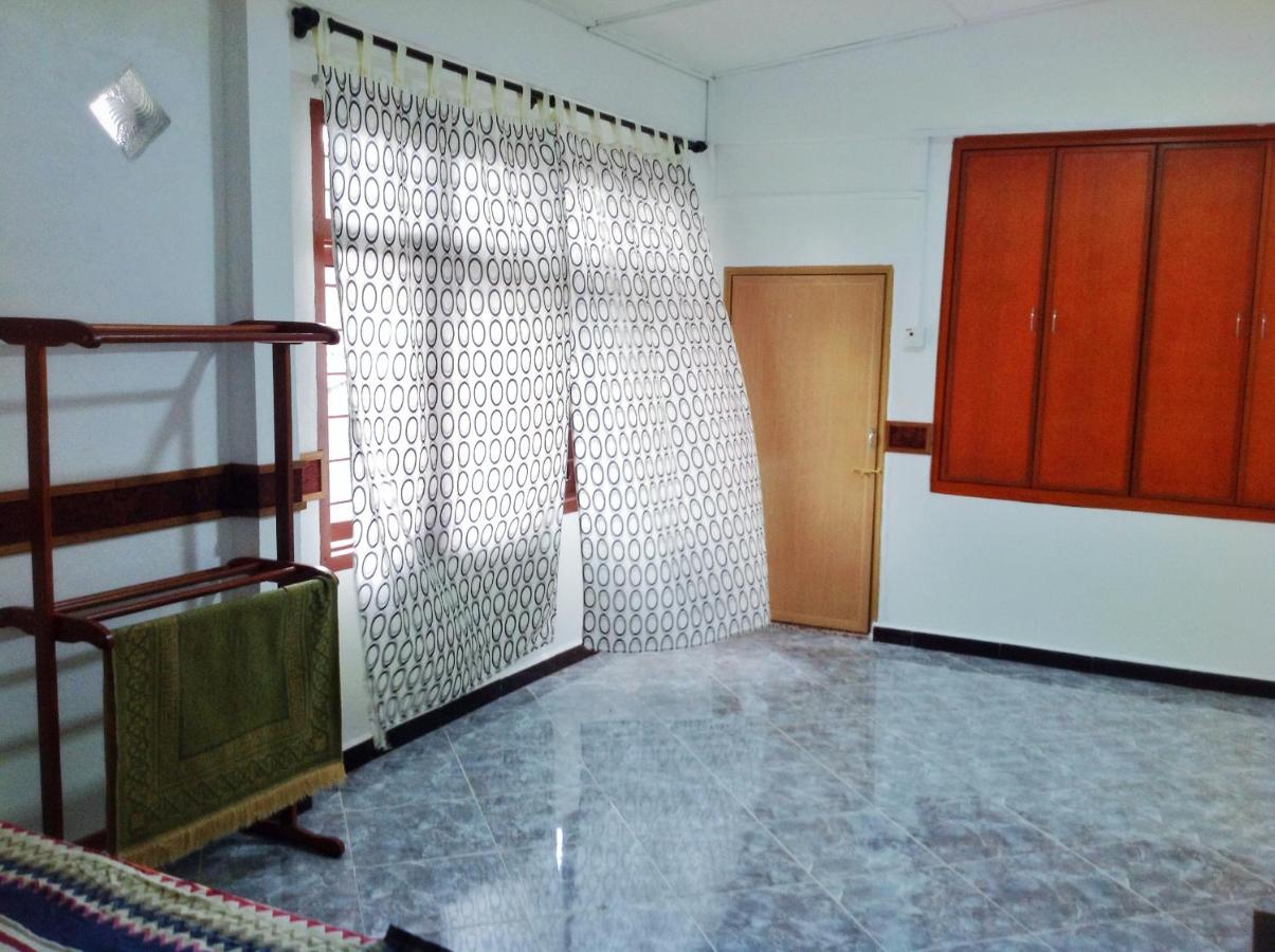 Nur Muslim Homestay At Kota Bharu - B&B Kota Bharu