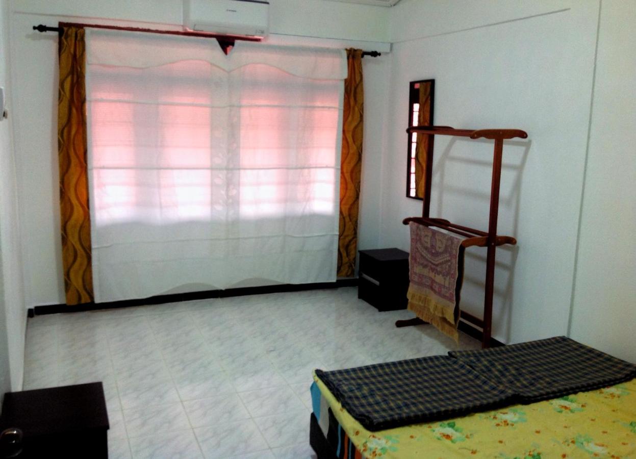 Nur Muslim Homestay At Kota Bharu - Bed and Breakfast Kota Bharu