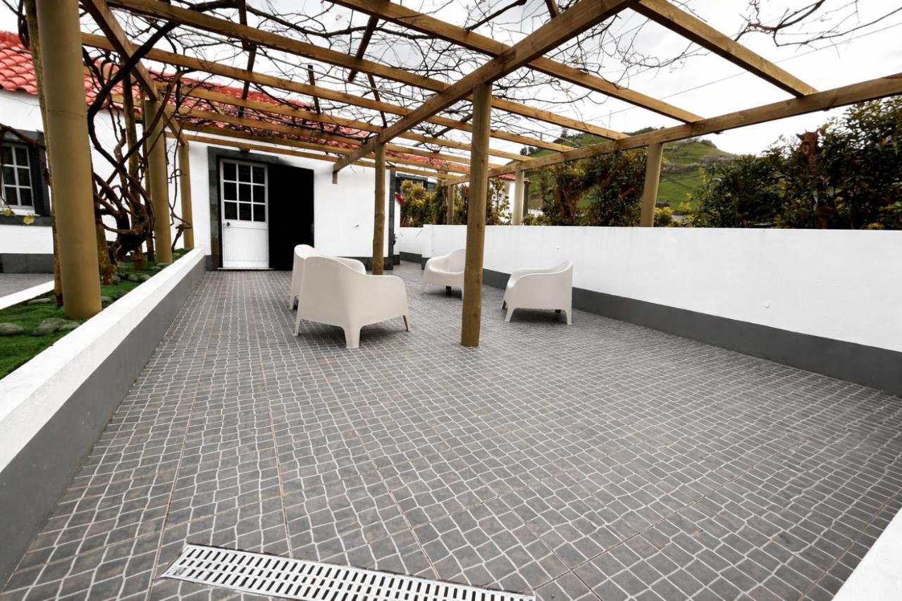 Ocidente House 2 - B&B Santa Cruz das Flores