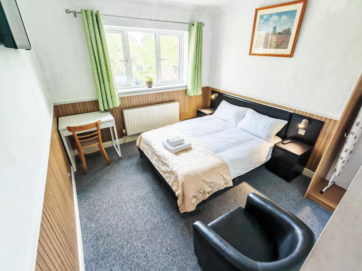 Azalea Studio - Self Contained One-Bed Studio Flat - Bed and Breakfast Oxford