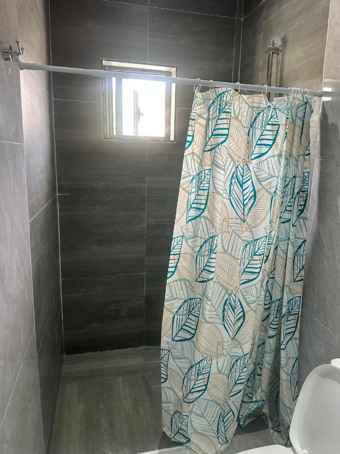 Prestige Apartments B - Affordable Studio Near Sambil Shopping Mall with Fast WiFi - Bed and Breakfast Willemstad