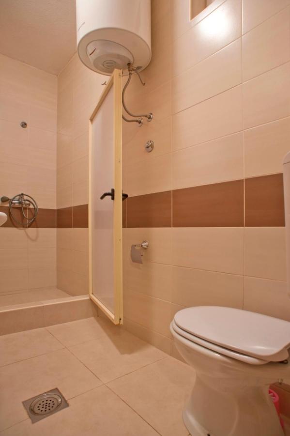 Apartment with Mountain View