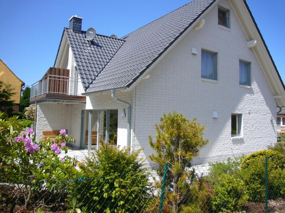 strandnahes Ferienhaus mit Terrasse, Strandamsel, Binz - B&B