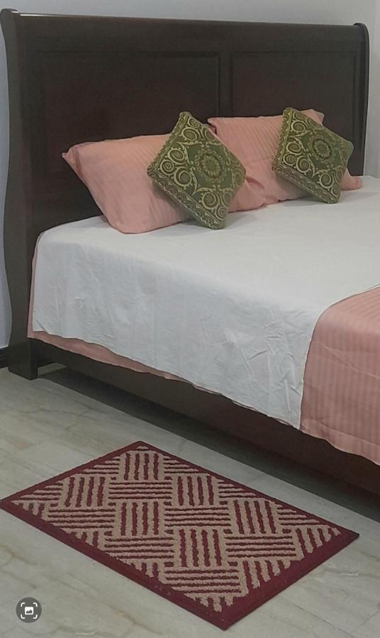 Kevin Villa - B&B Unawatuna