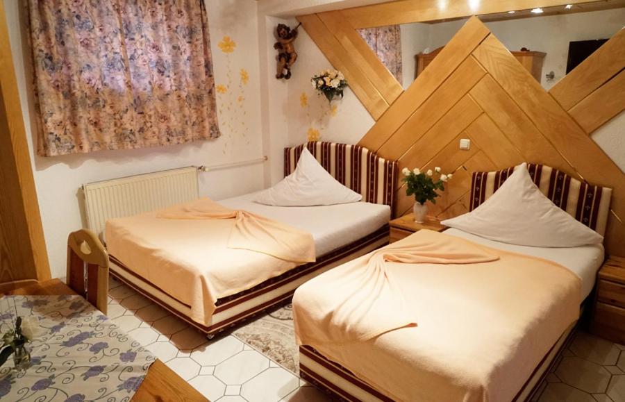 B&B Edingen-Neckarhausen - Top Hotel Edingen - Bed and Breakfast Edingen-Neckarhausen