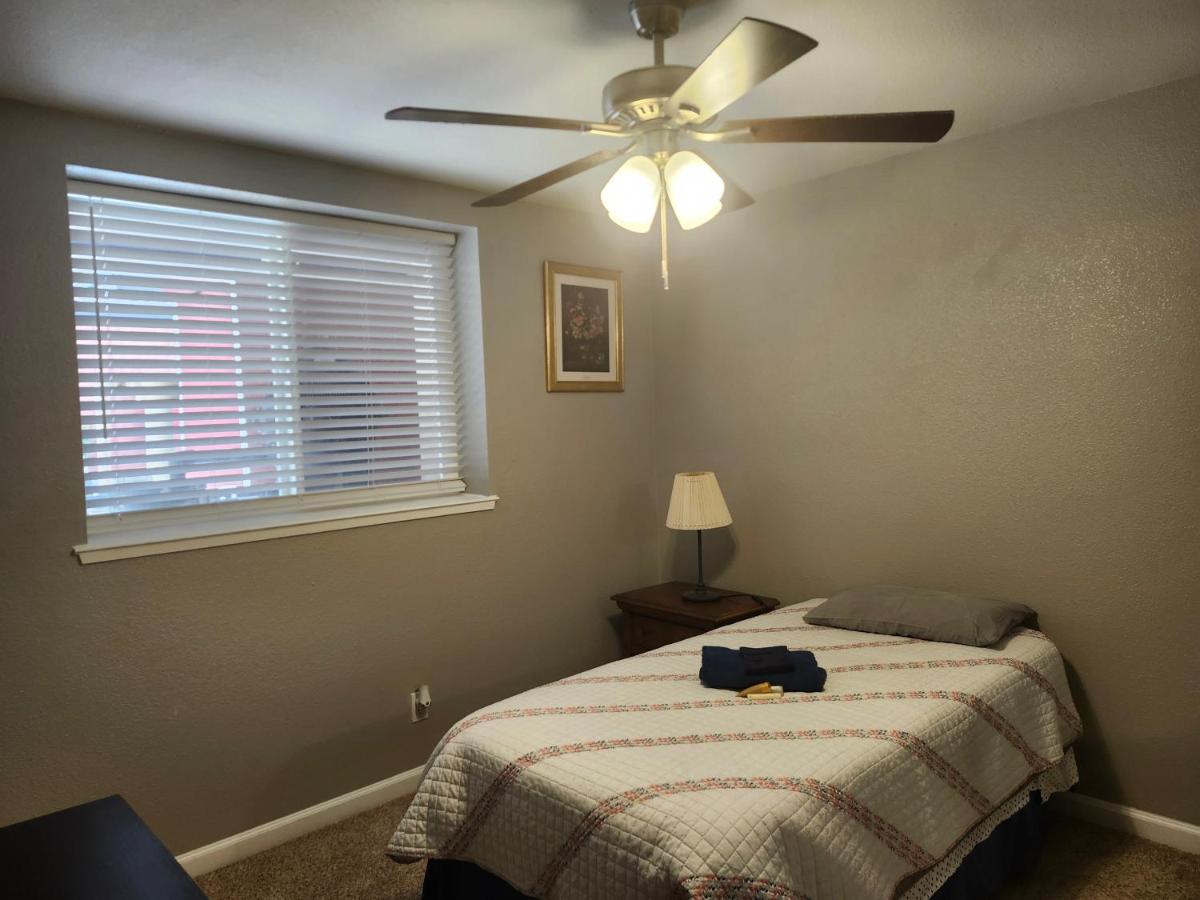 Single Room with Shared Bathroom