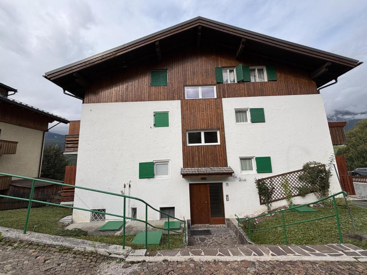 Casa Verde, with balcony and mountain view - B&B Cortina d'Ampezzo