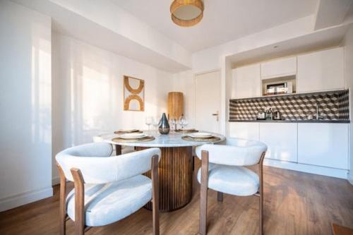 Cosy flat in Saint-Germain des près - B&B Paris