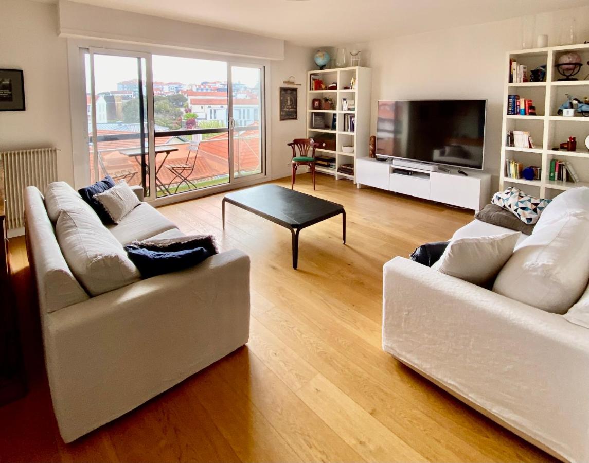 Cozy apartment, city center, sea view and parking - Chambres d'hôtes Biarritz
