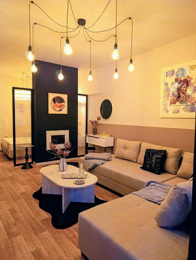 SOFIA suite - Ferienwohnung Chios