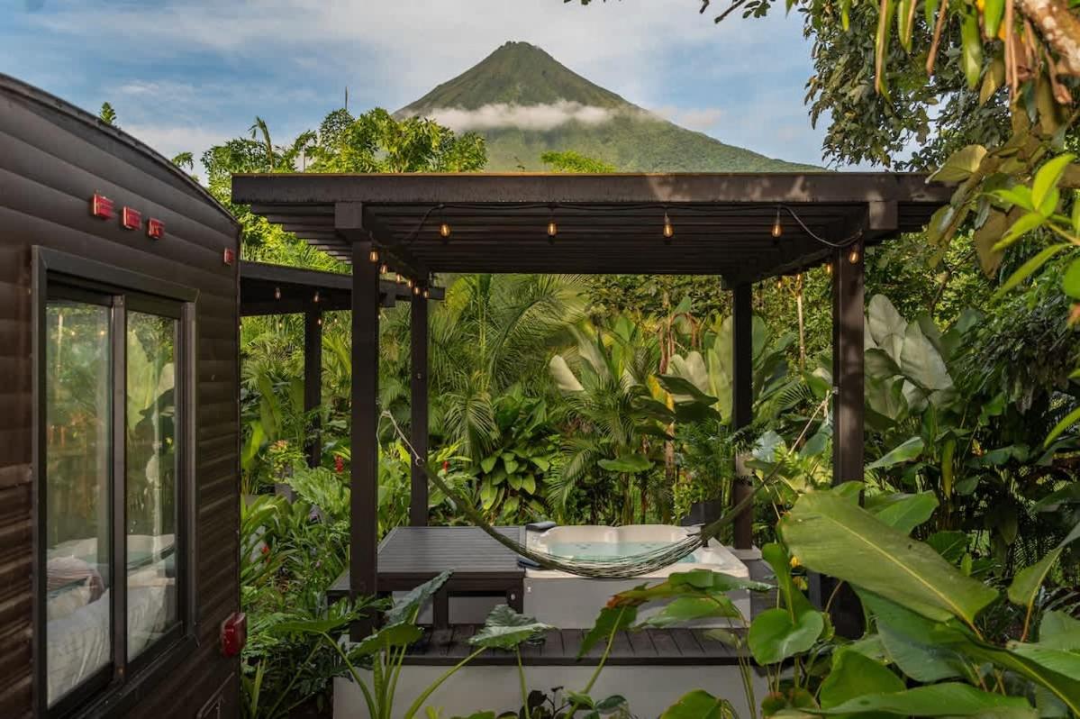 Rolling Green Oasis - B&B La Fortuna