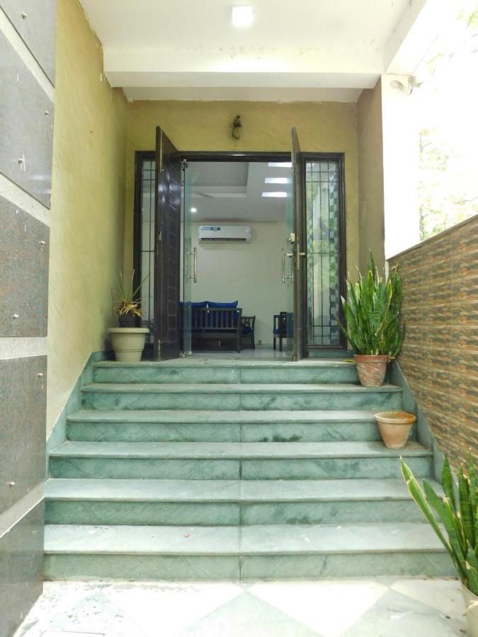 Home By The Park - B&B New Delhi
