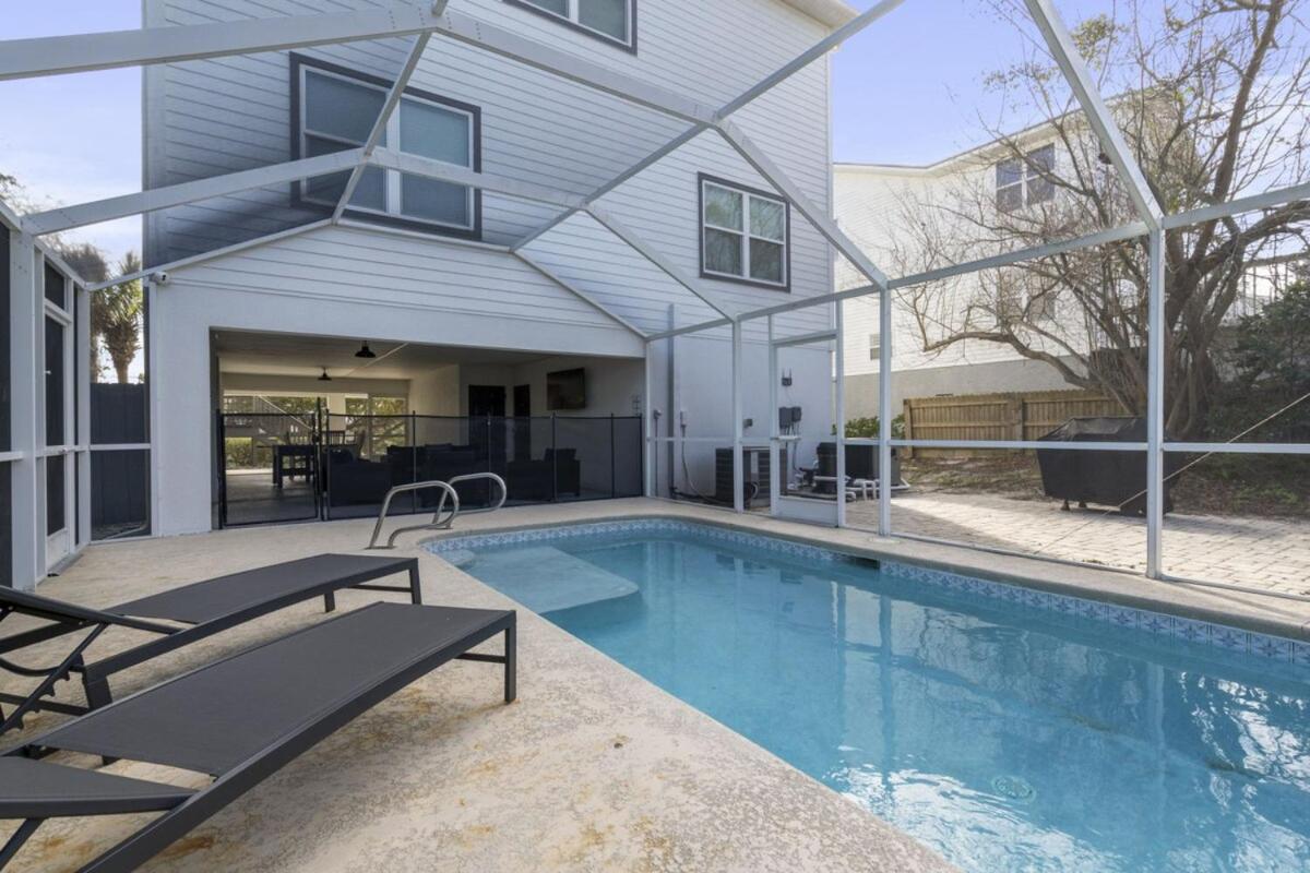 Surf View at St Augustine One Block to Beach and Screened Heated Pool - Bed and Breakfast Saint Augustine