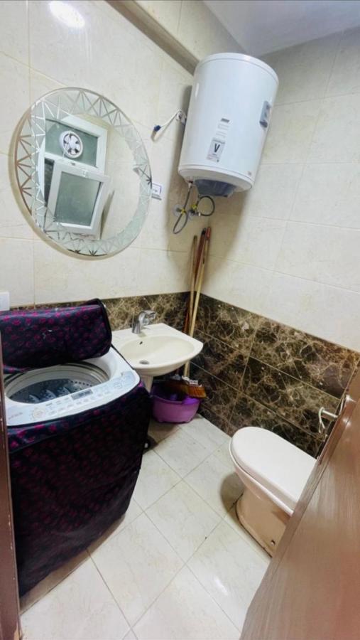 استديو غرفه وريسبشن ارضي بجاردن - B&B Al Ḩammād