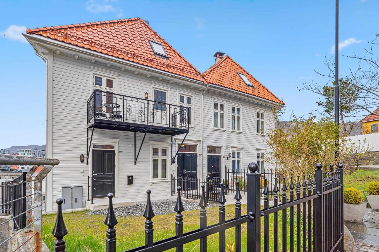 Contemporary city-apartement with views of the dock! - Ferienwohnung Bergen