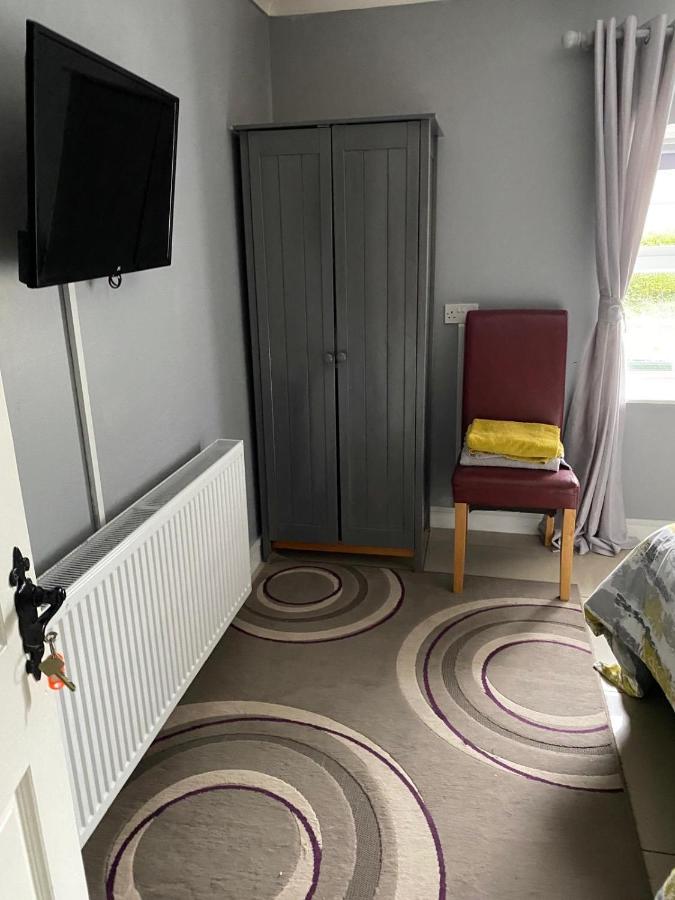 Einzelzimmer mit Gemeinschaftsbad