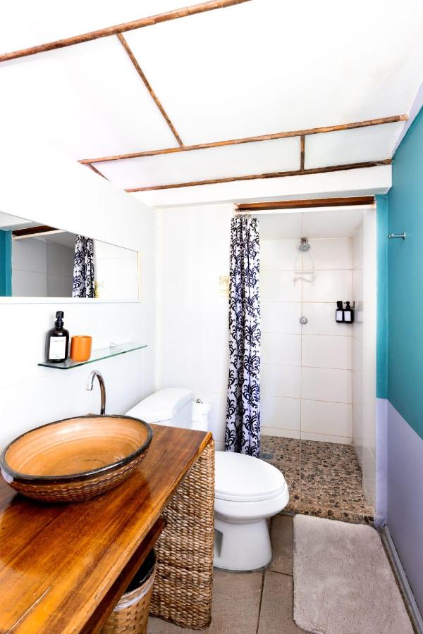 Standaard Kamer met Queensize Bed en Eigen Balkon
