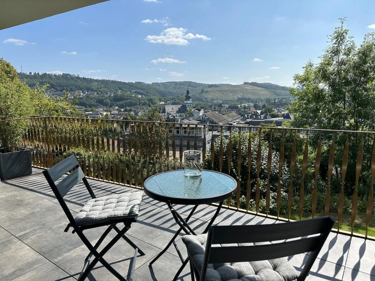Chices Appartement in zentraler Lage mit großem Balkon - Ferienwohnung Attendorn