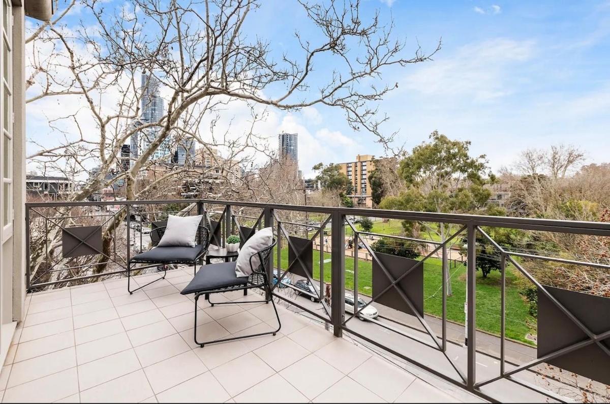 Luxury 3BR South Yarra Retreat Spa Bath BBQ & Cars - B&B Melbourne