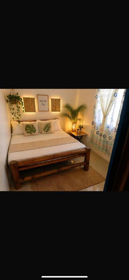 La Casa Uzziel Homestay Moalboal - B&B Moalboal