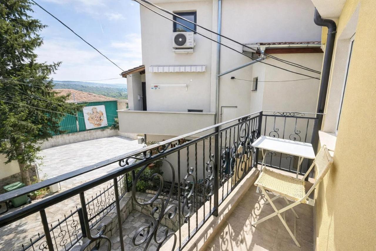 Къщата с чешмата - Chambres d'hôtes Veliko Tarnovo