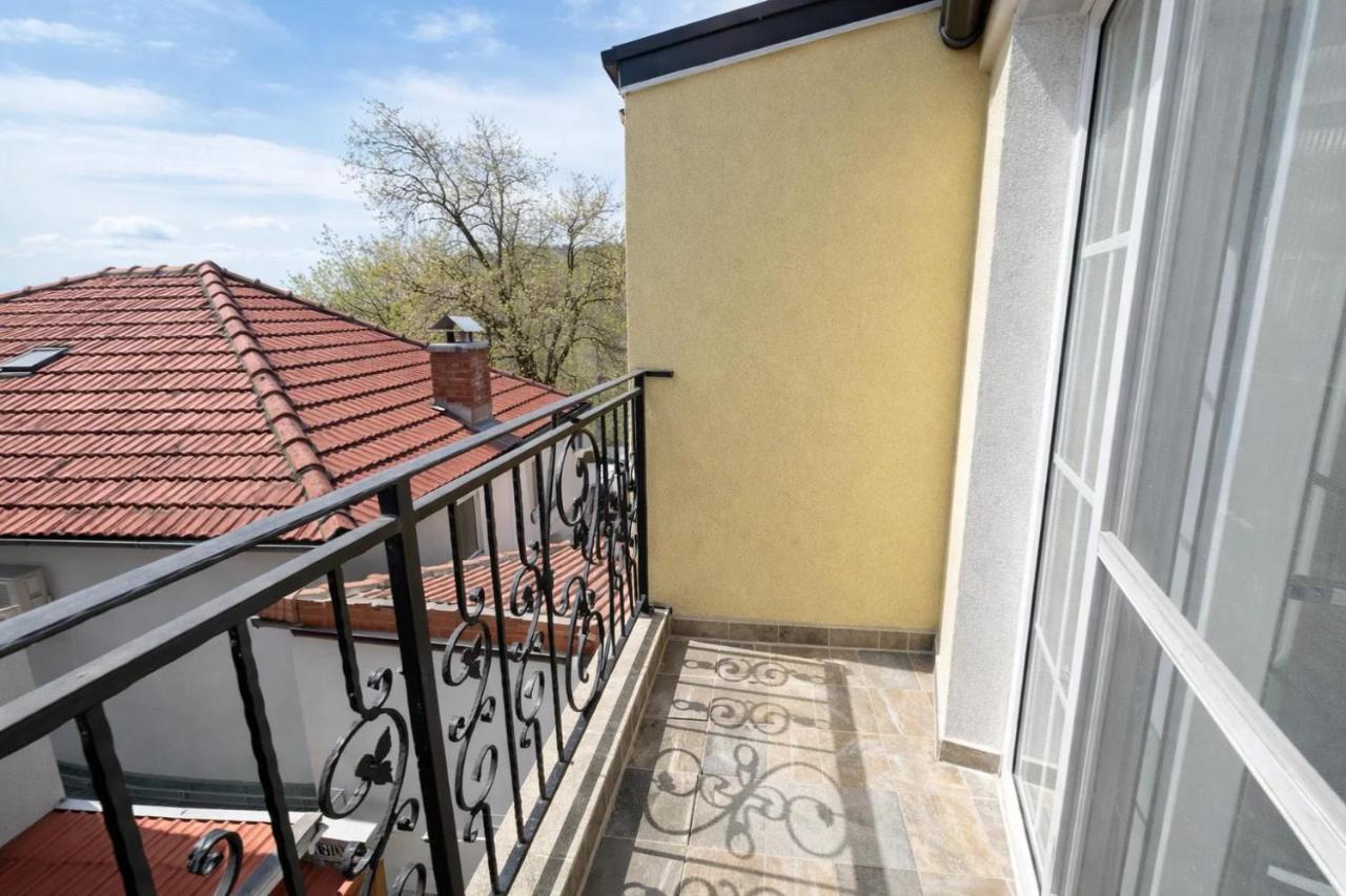 Къщата с чешмата - Chambres d'hôtes Veliko Tarnovo
