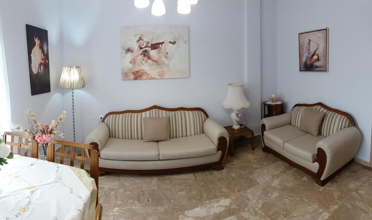 Ioulia's Apartment - B&B Keramotí