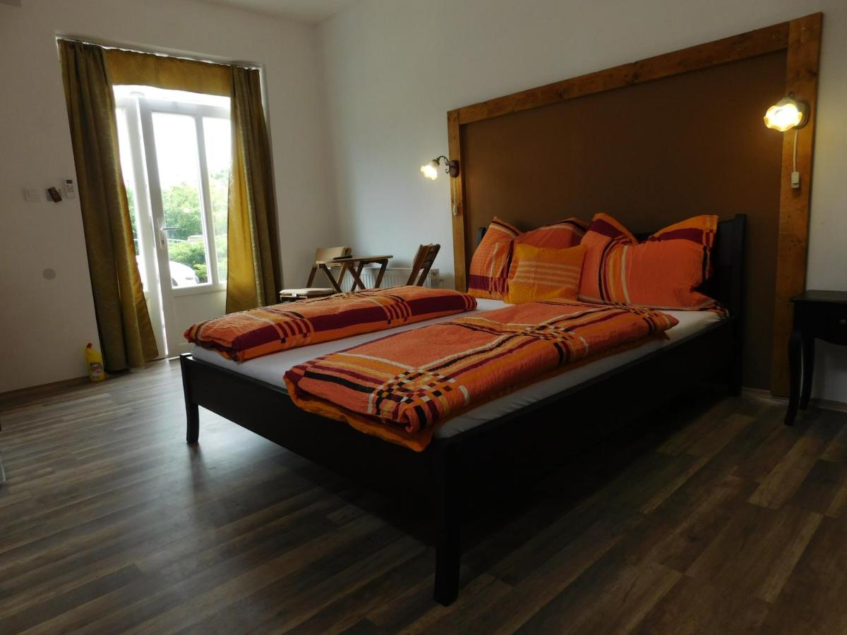Sunrise Apartmanház - Ferienwohnung Balatonfüred