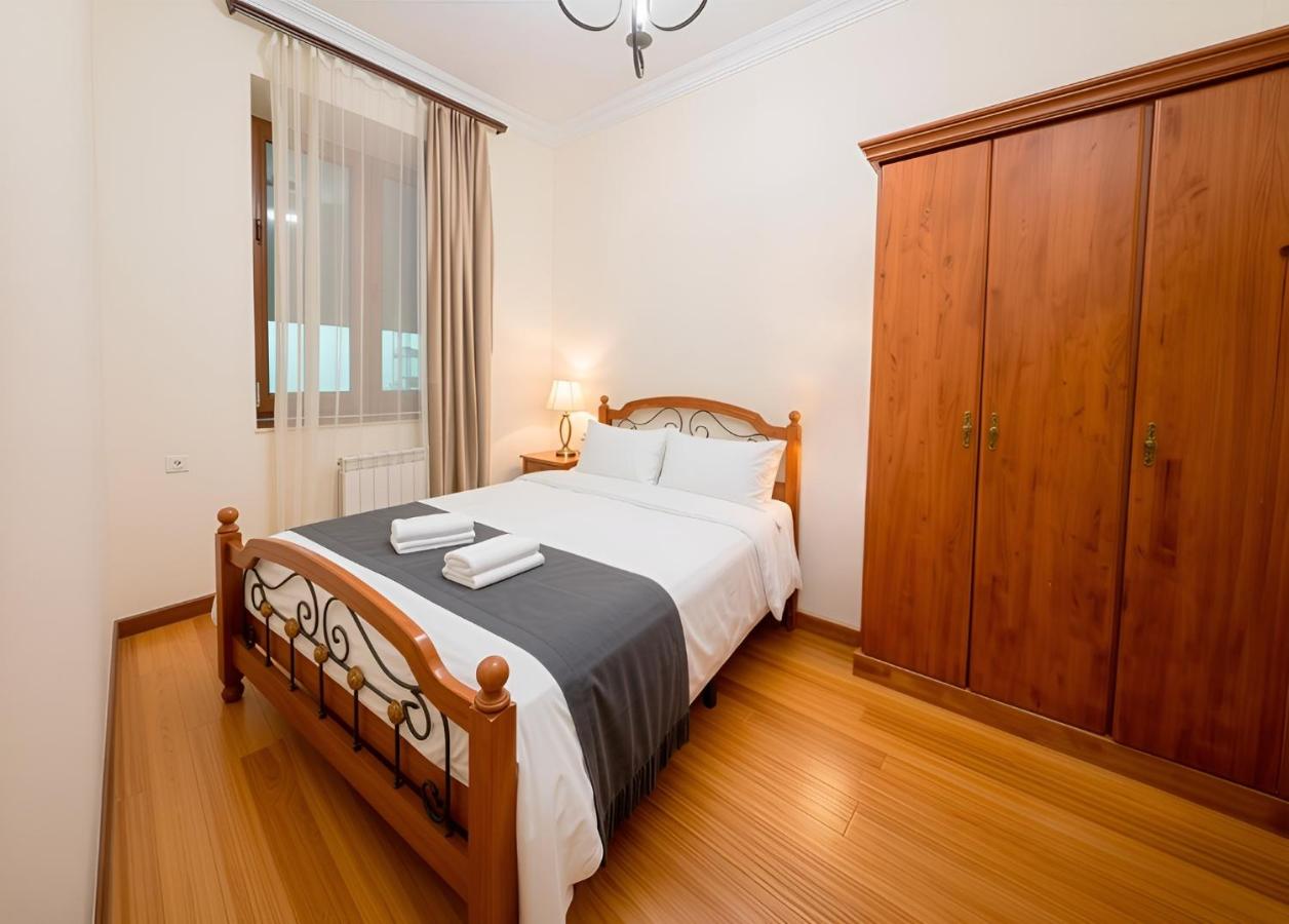 Prime 2 Bedroom 2 Bathroom apartment in BYUZAND 7 - REPUBLIC SQUARE - B&B Jerevan