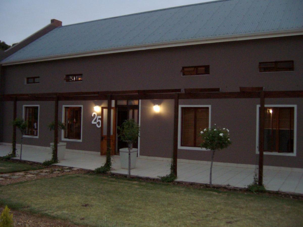 B&B Swellendam - The Upper Deck Apartment - Bed and Breakfast Swellendam