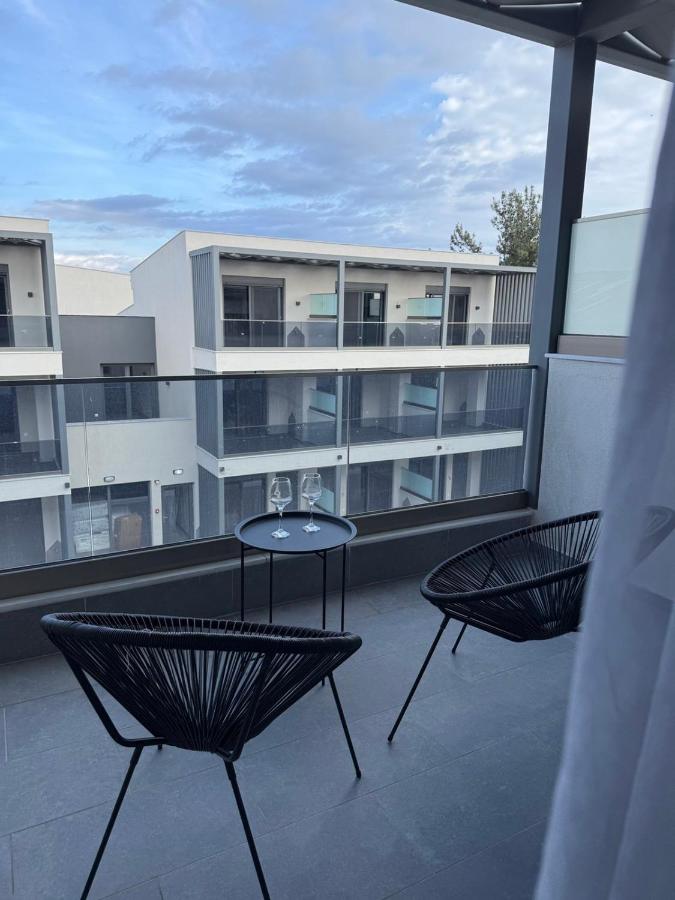 MARTINI APARTMENTs MAISONETTE - Ferienwohnung Nikiti