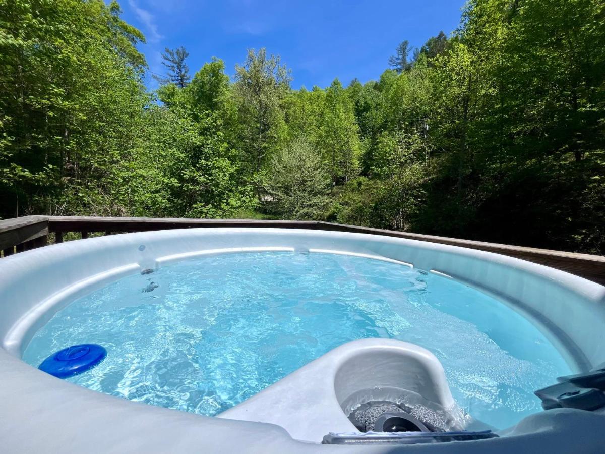 Spirit Lake Manor - Private - Hot Tub - RRG - B&B Rogers
