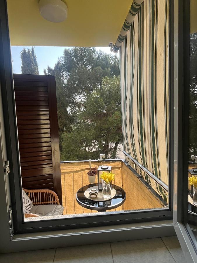 Apartment Summer escape Rovinj with free street parking - B&B Rovinj