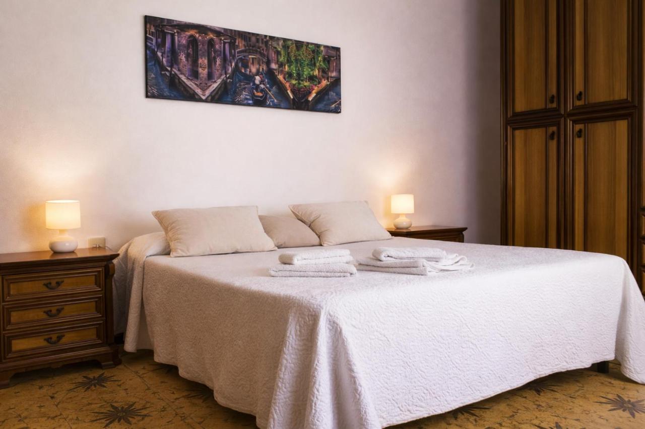 Basic Dreibettzimmer mit Gemeinschaftsbad