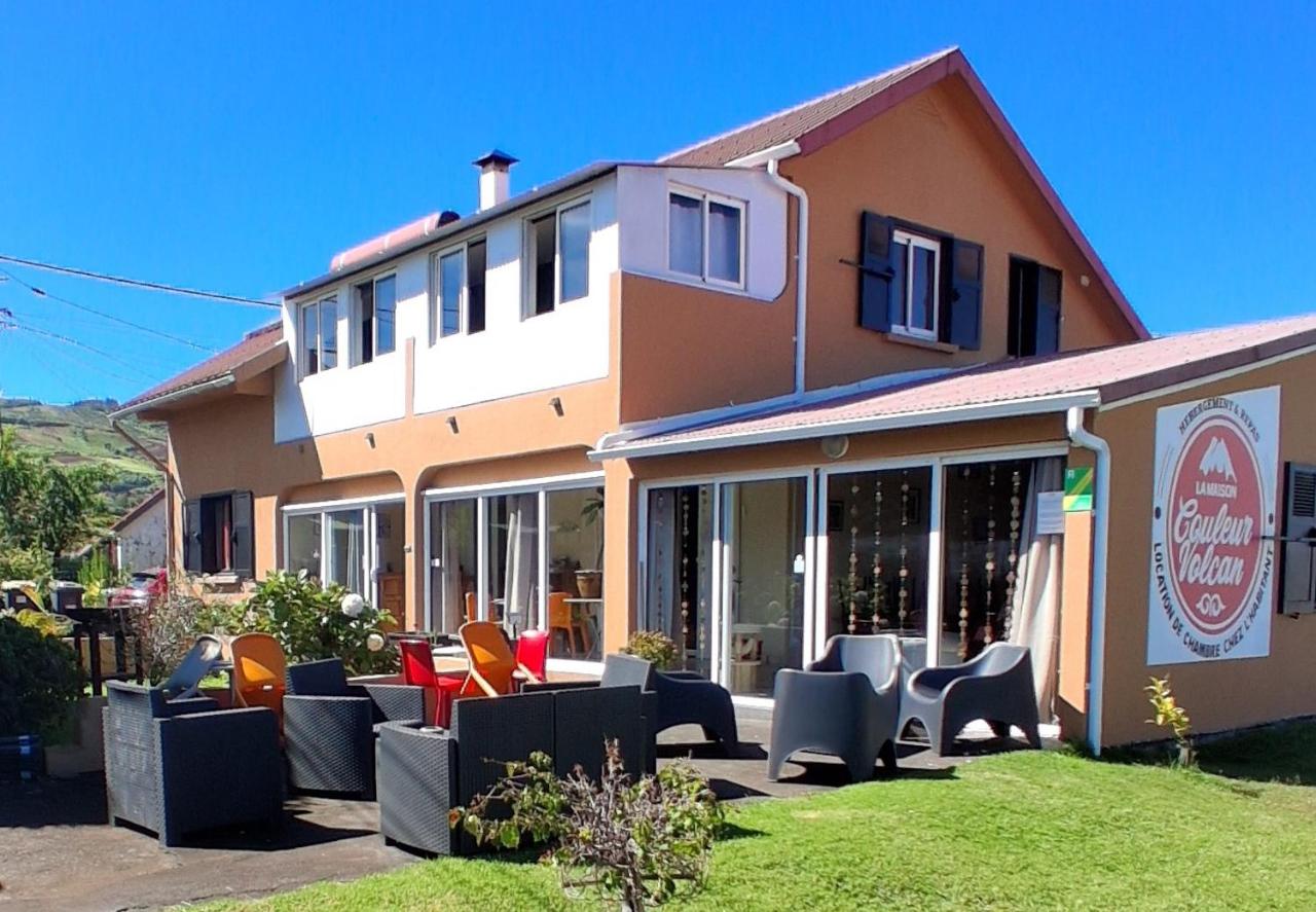 La Maison Couleur Volcan - Chambres d’hôtes Le Tampon