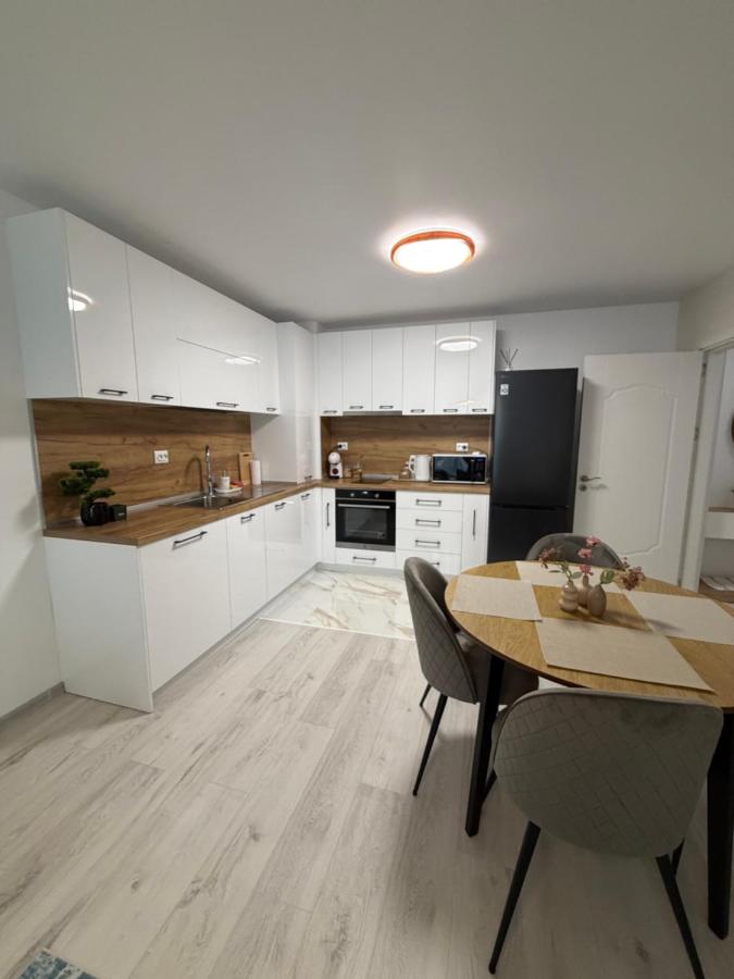 Comfort Park View Apartment - Ferienwohnung Sandanski