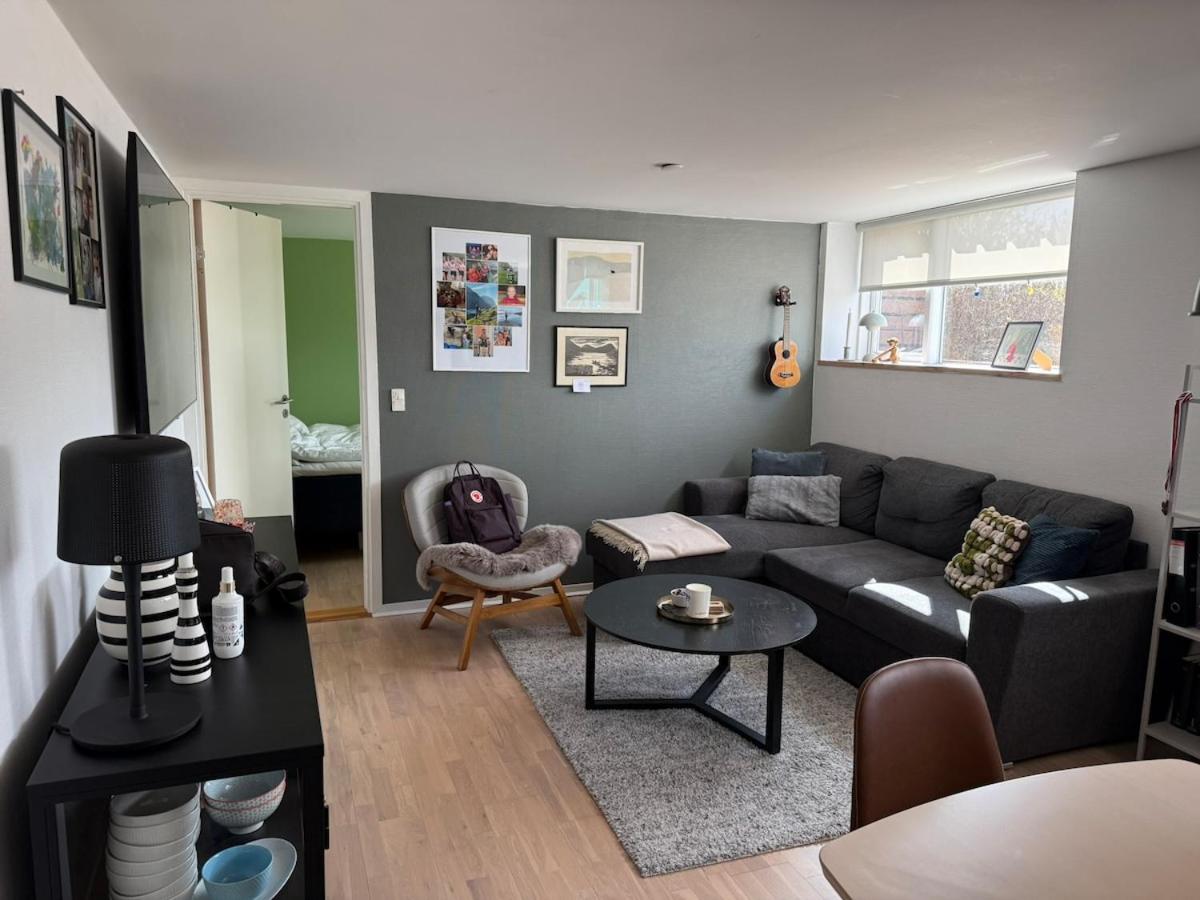 Cozy appartement in mid center in Tórshavn - B&B Tórshavn