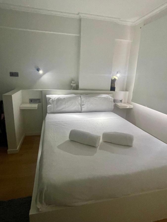 Vigo By Halo García Barbón con parking - B&B Vigo