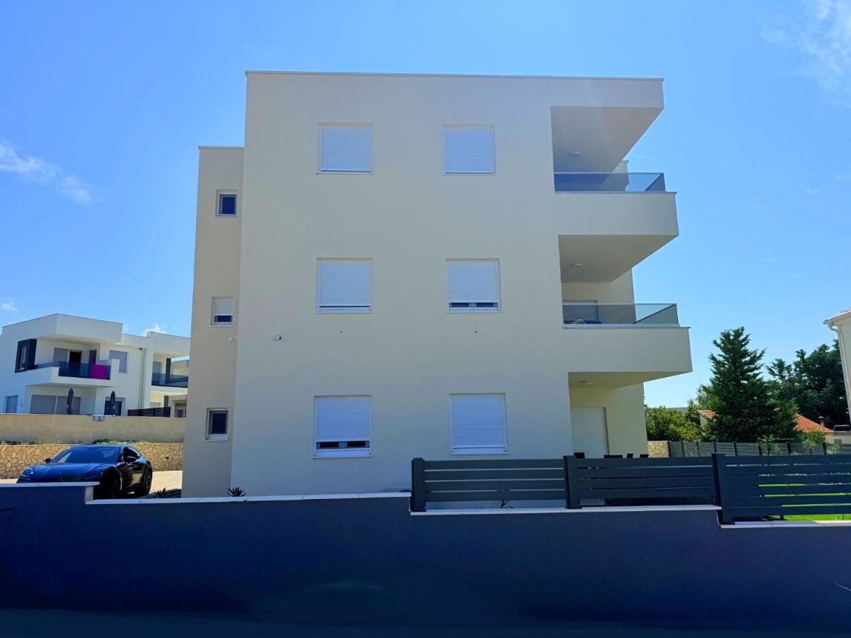 Casa Novalja Apartments - Chambres d'hôtes Novalja