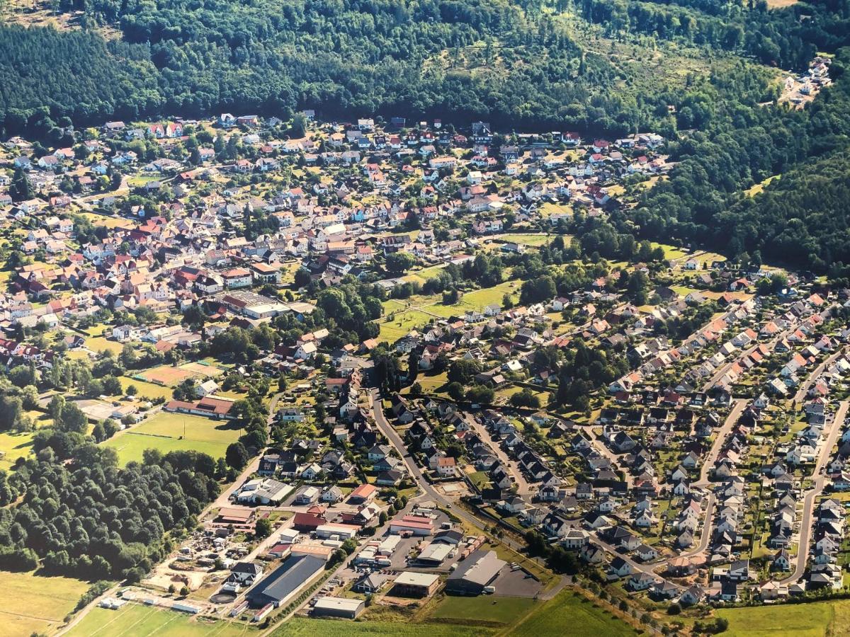 Moderne Ferienwohnung mit Blick ins Grüne - B&B Nieste