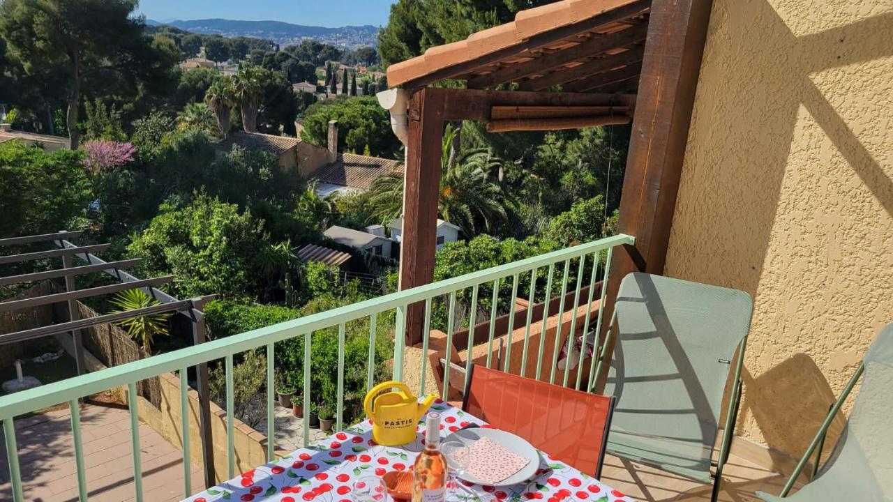 Grand Studio Mezzanine Calme Climatisé Parking privé Plage 700 m - Chambres d'hôtes Sanary-sur-Mer