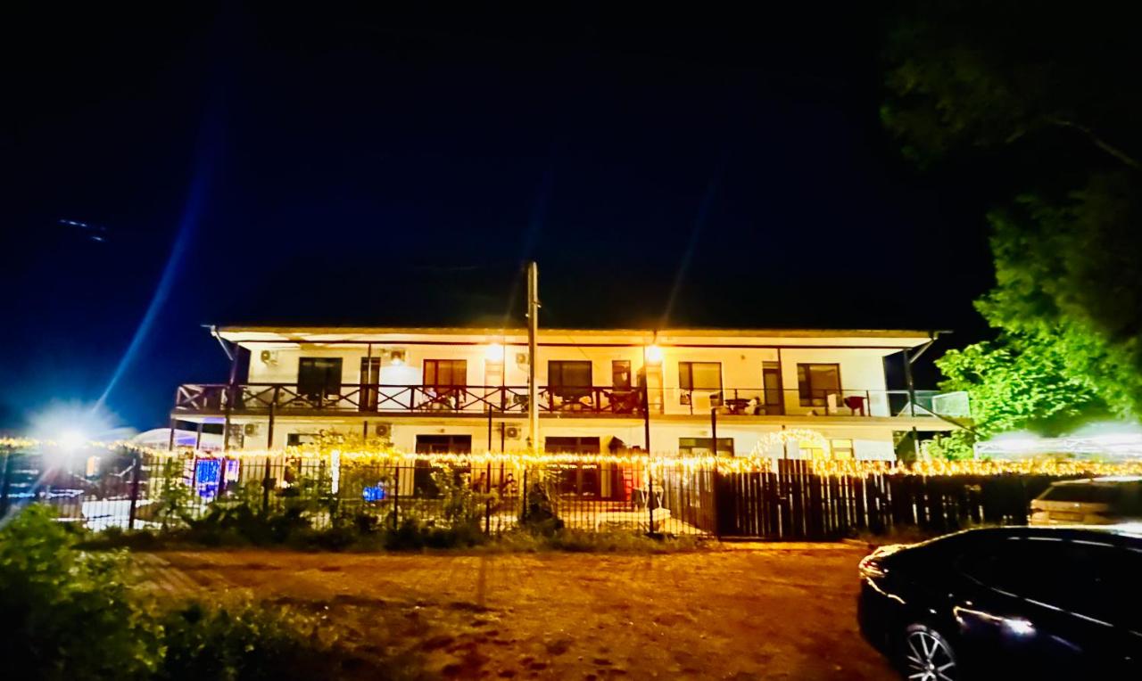 Апарт-готель HAPPY - B&B Fontanka